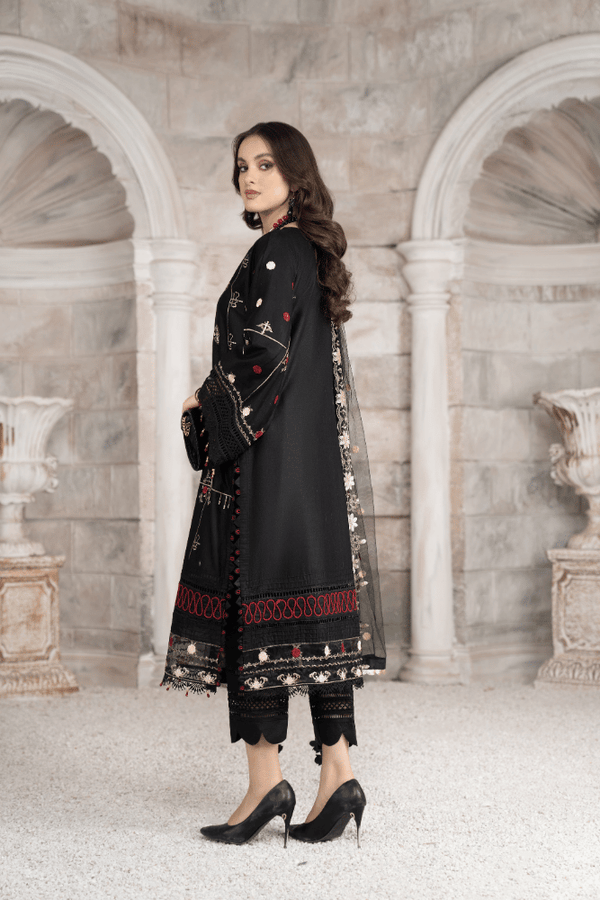 3 Piece Embroidered Lawn Suit | Mann Mayal Collection