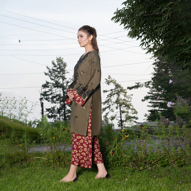 Olive Green Fully Embroidered 2-Piece Winter Luxe Pret