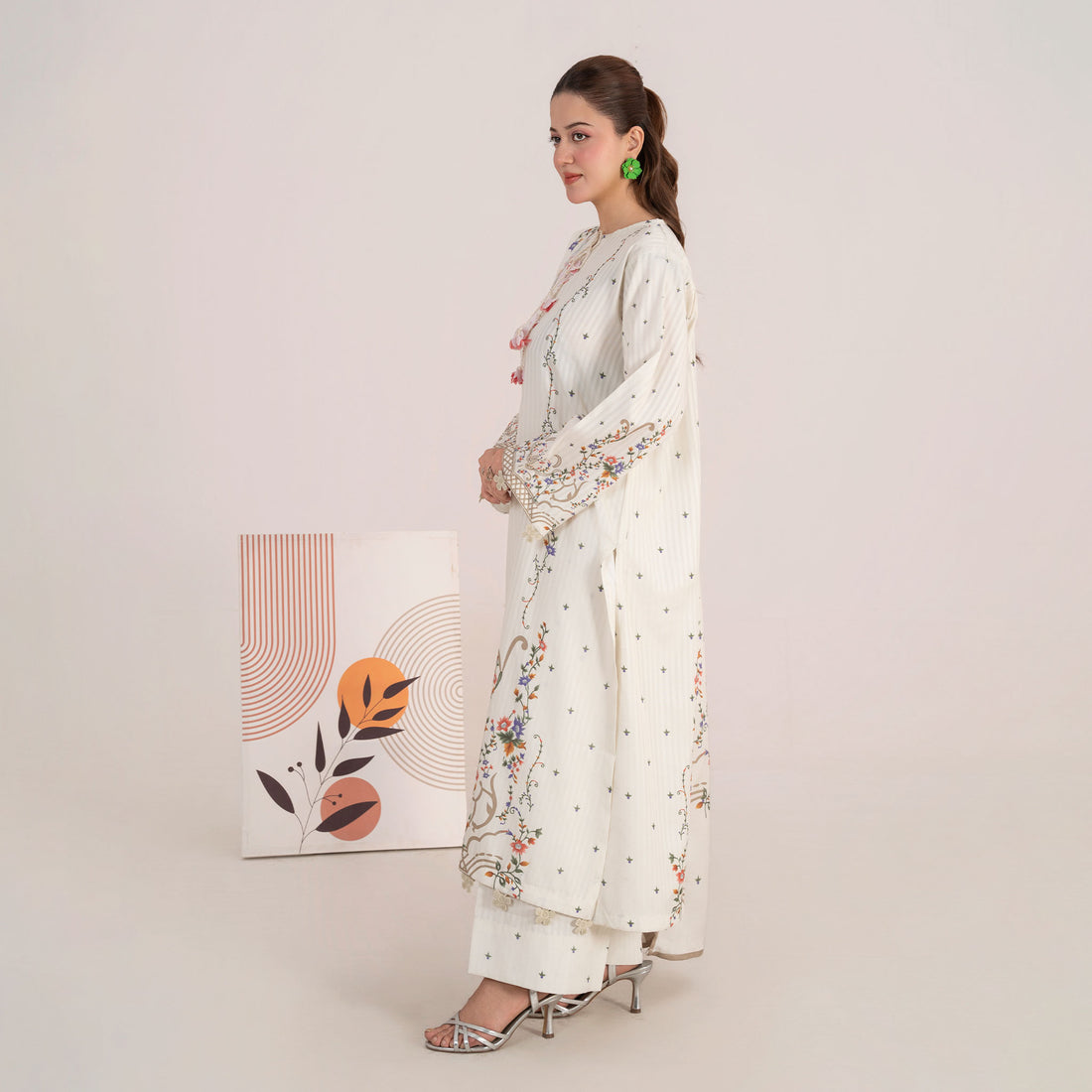 Printed Cream Khaddar 3-Piece | Winter Elegance Women’s Suit