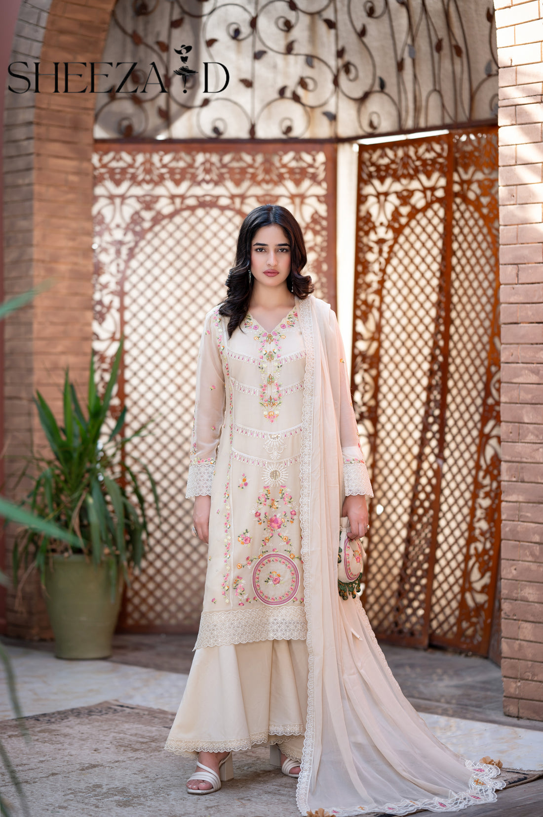 Light Skin  Embroidered Chiffon 3 Piece Suit
