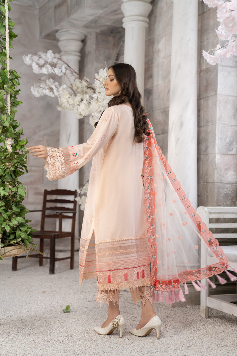 3 Piece Embroidered Lawn Suit | Mann Mayal Collection