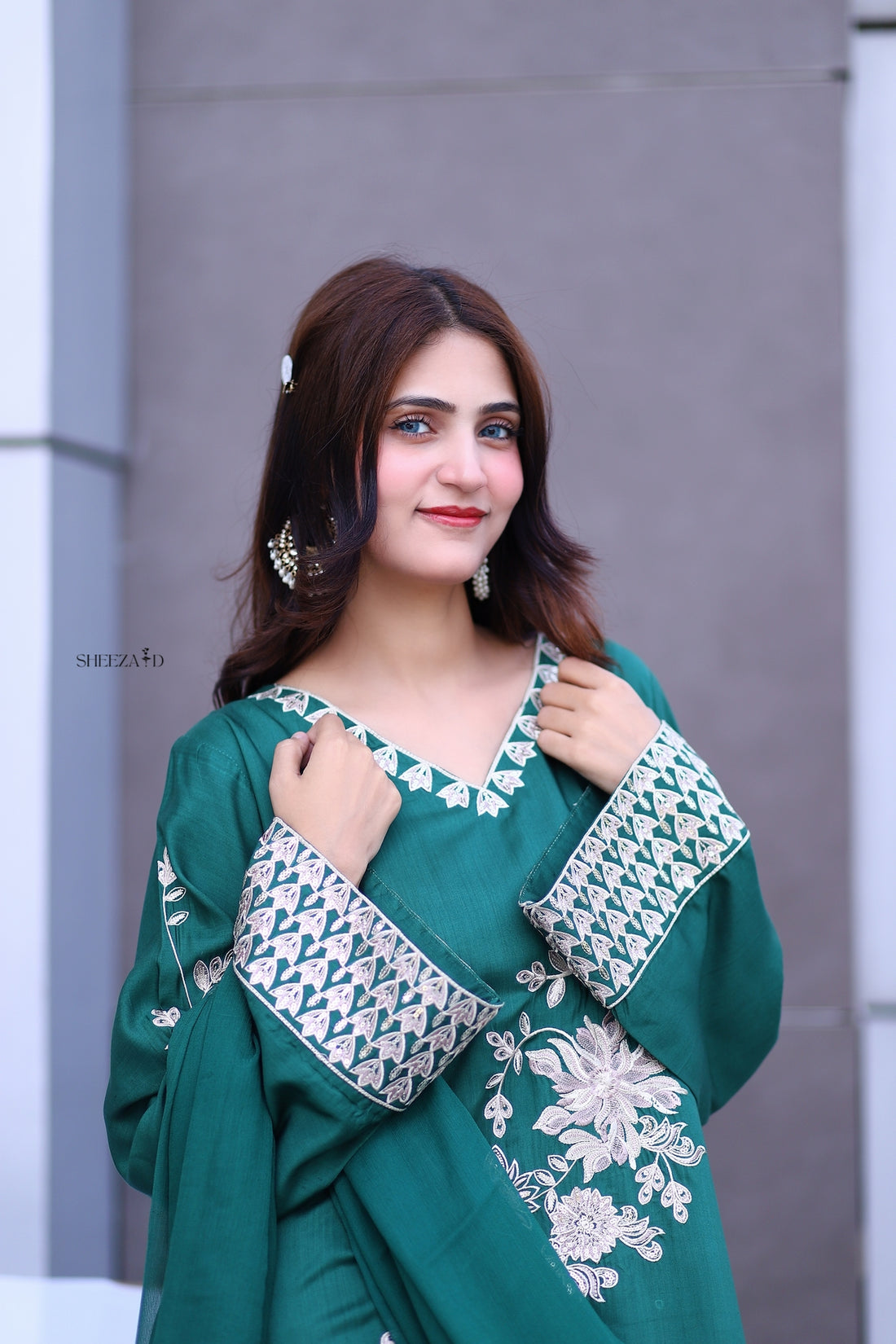 Emerald Bloom – Green Embroidered Viscose 3 Piece Suit