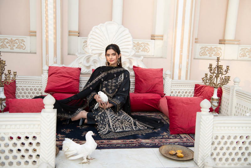 3 Piece Embroidery Lawn Suit | Urban Look